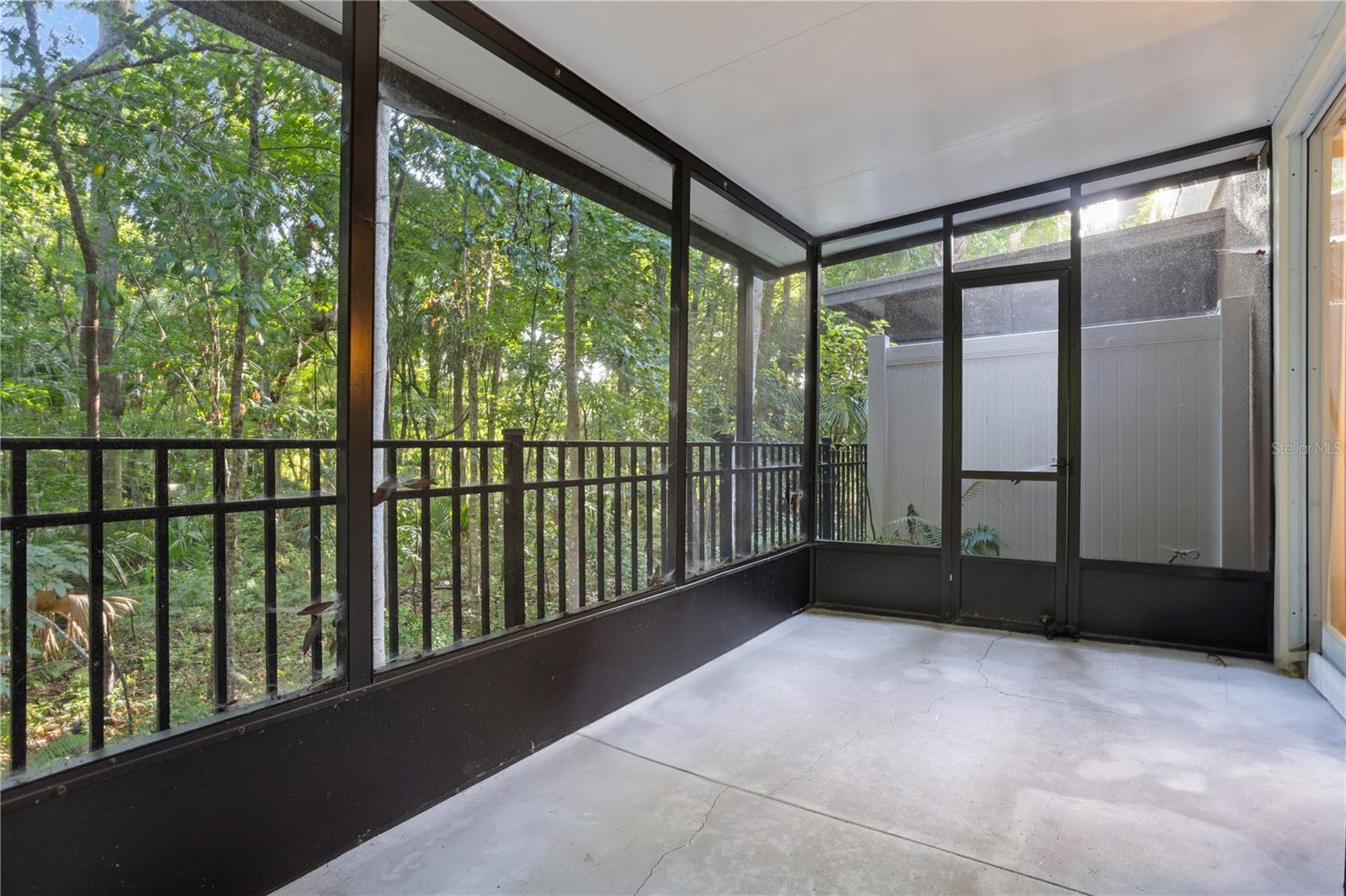 BARCLAY RESERVE TWNHMS - Residential