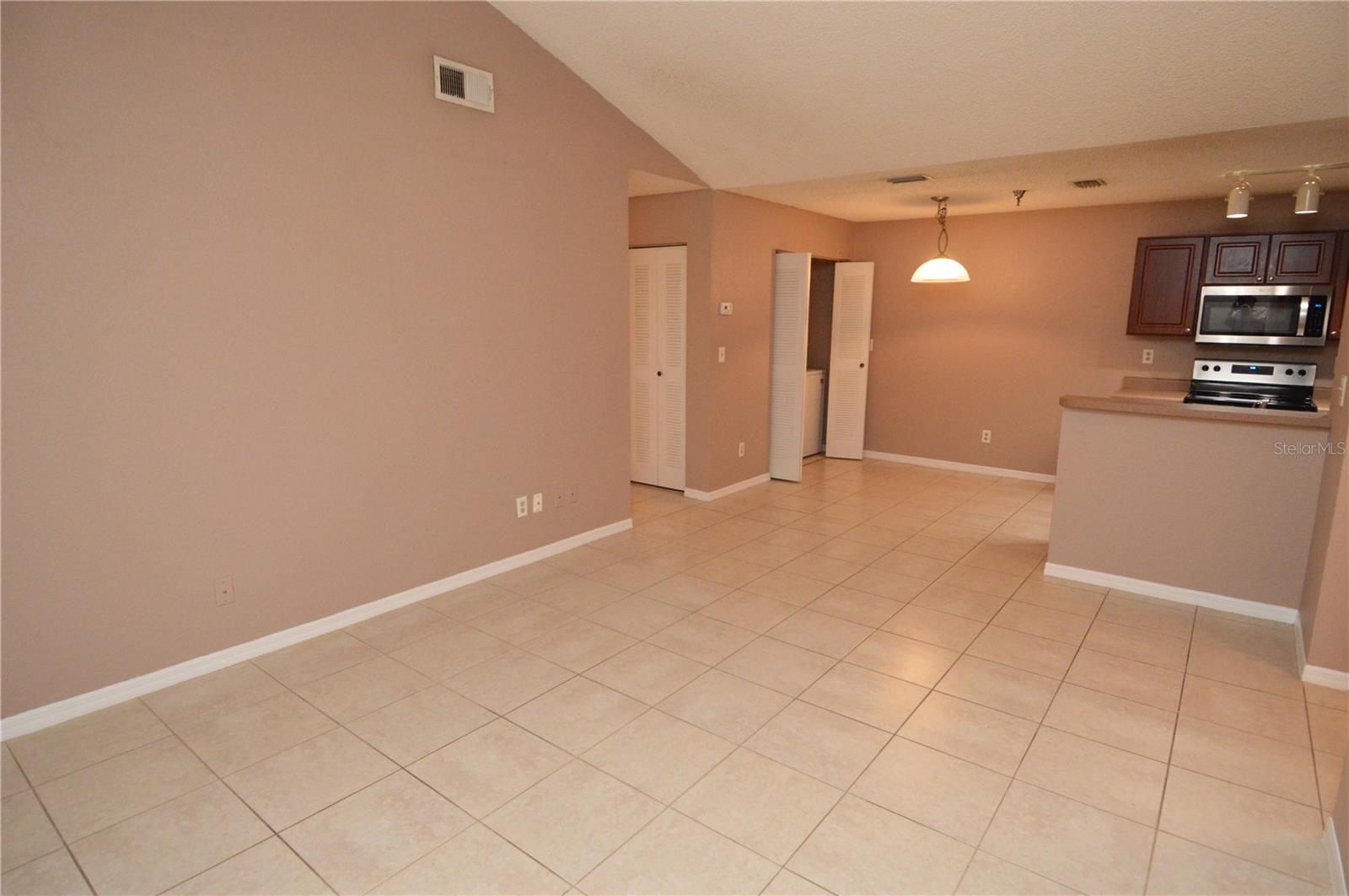 ITOPIA PRIVATE RESIDENCES CONDO - Residential Lease