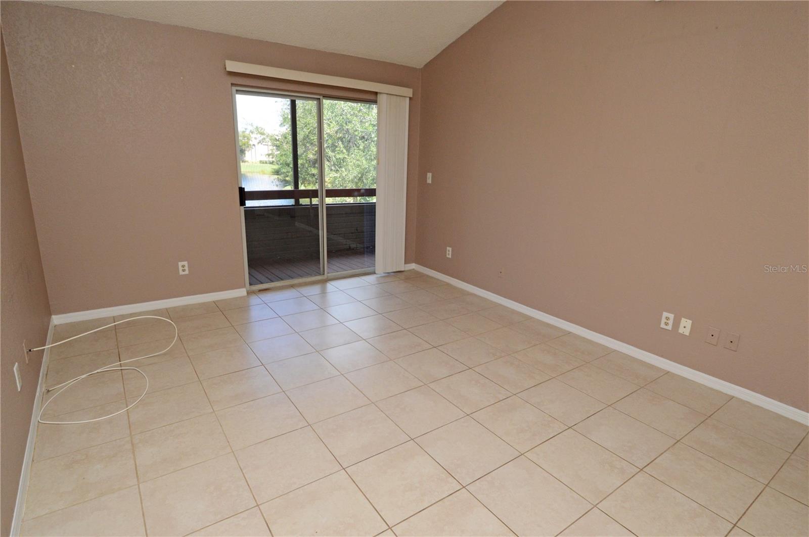 ITOPIA PRIVATE RESIDENCES CONDO - Residential Lease