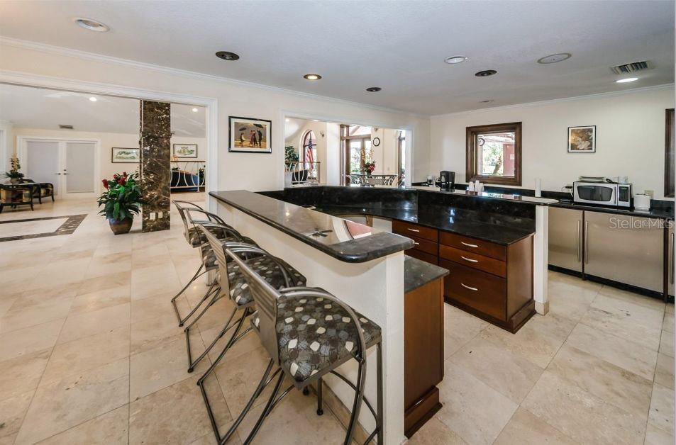 ITOPIA PRIVATE RESIDENCES CONDO - Residential Lease