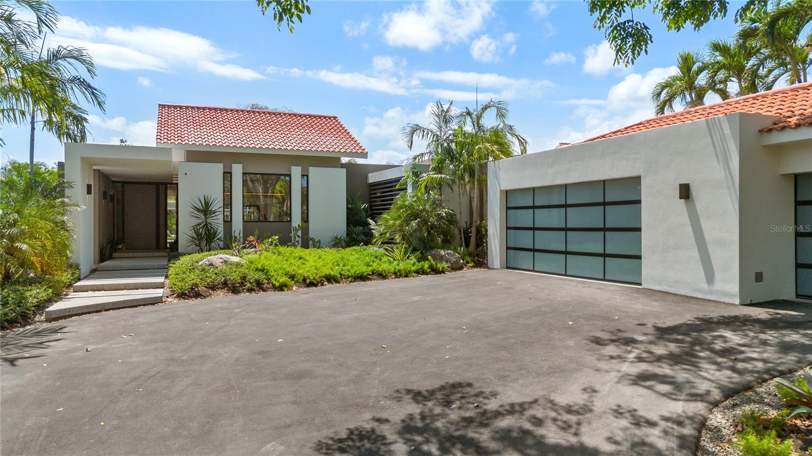 DORADO BEACH EAST - Residential