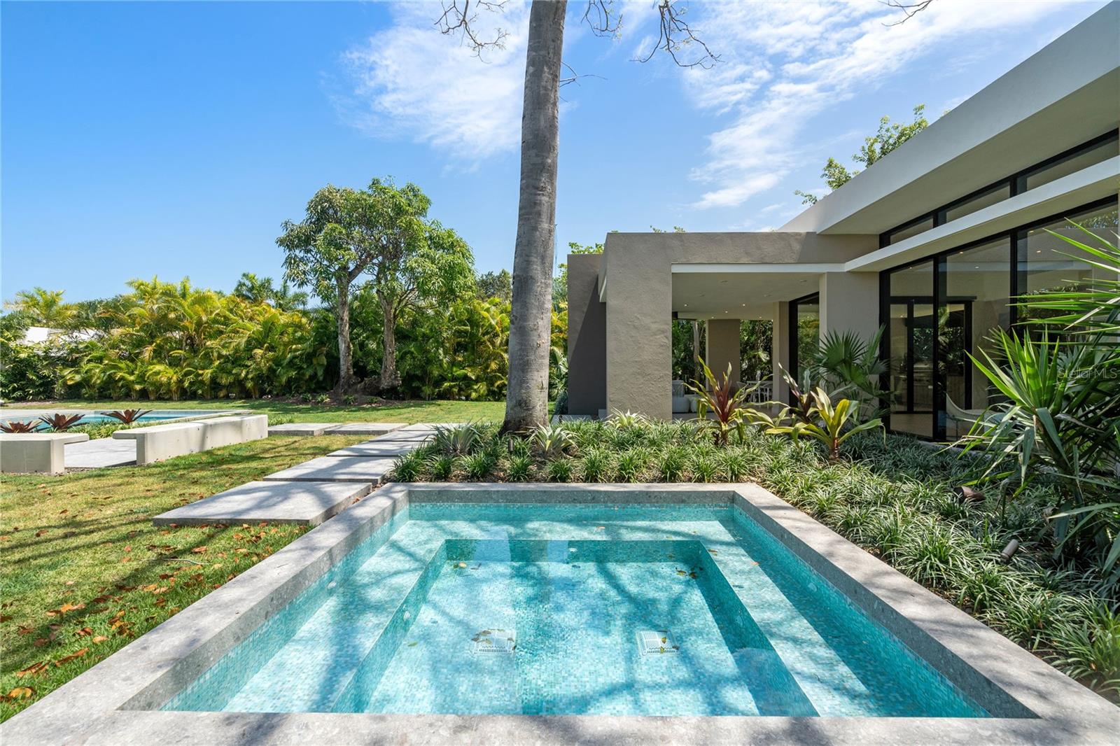 DORADO BEACH EAST - Residential