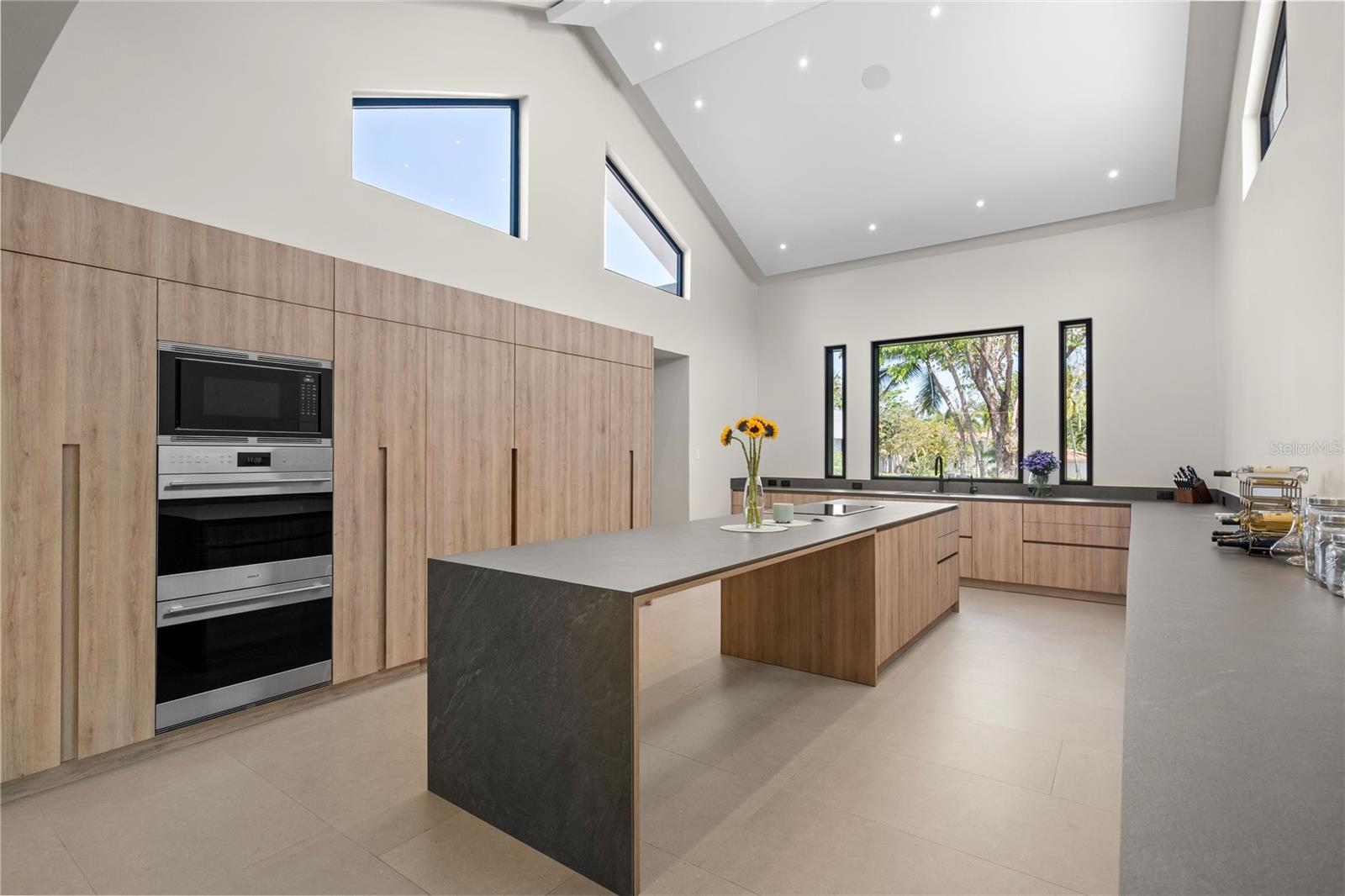 DORADO BEACH EAST - Residential