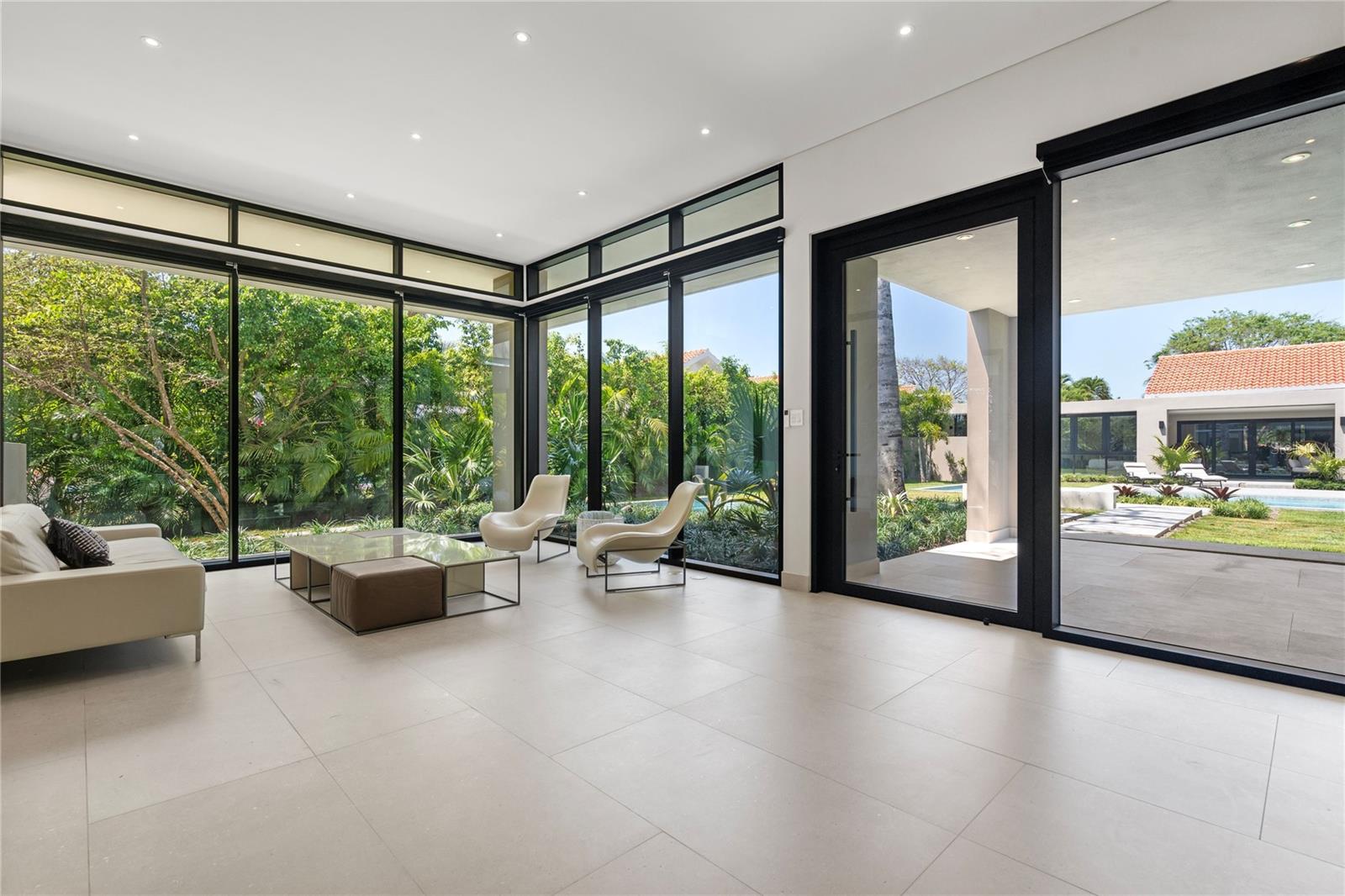 DORADO BEACH EAST - Residential