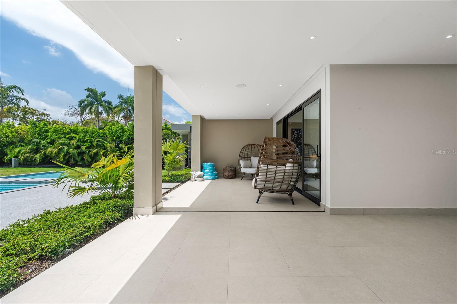 DORADO BEACH EAST - Residential