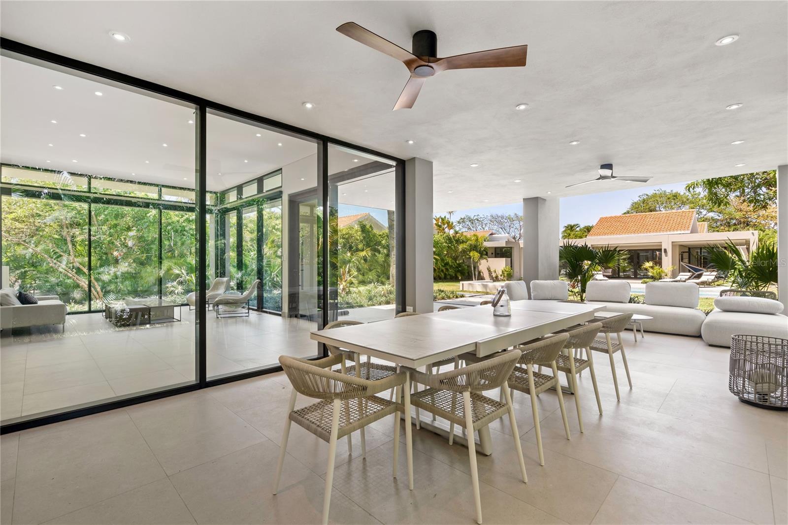 DORADO BEACH EAST - Residential