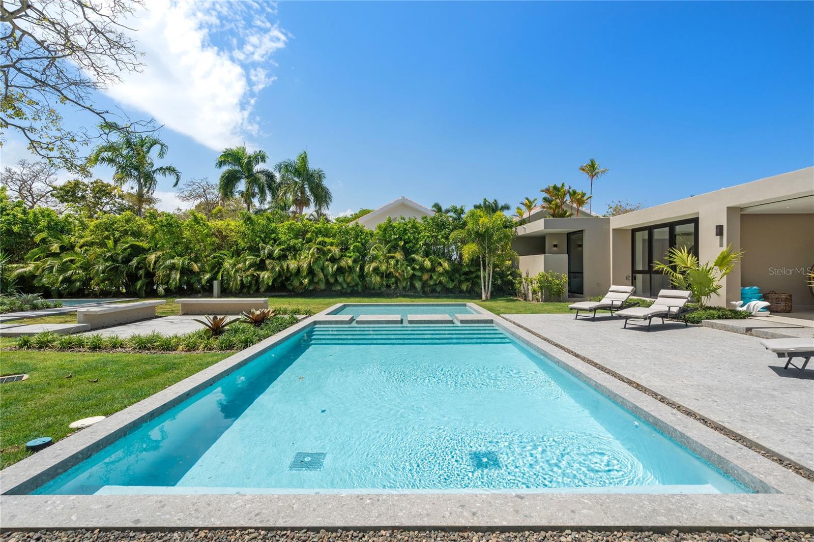 DORADO BEACH EAST - Residential