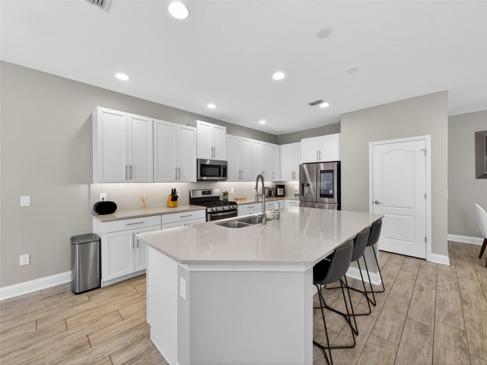 RUBY LAKE PH 2 - Residential