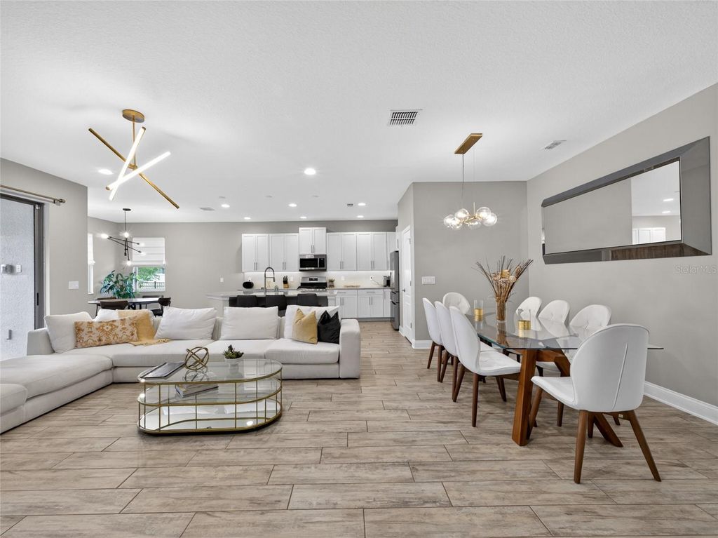 Photo of 11209 Lemon Lake Boulevard, Orlando, FL 32836 (MLS # O6396701)