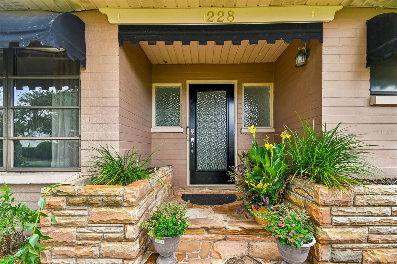 228 RIPPLING LANE