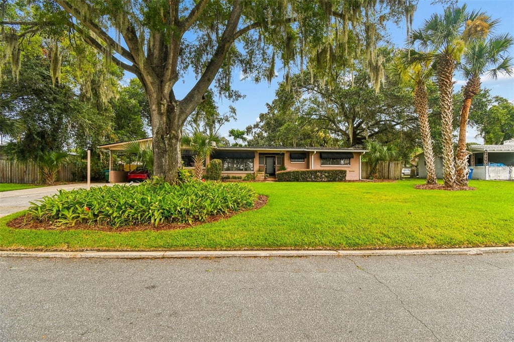 Photo of 228 Rippling Lane, Winter Park, FL 32789 (MLS # O6429407)