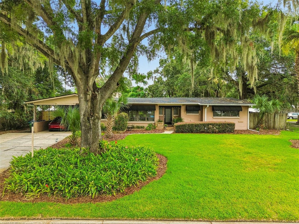 Photo of 228 Rippling Lane, Winter Park, FL 32789 (MLS # O6429407)