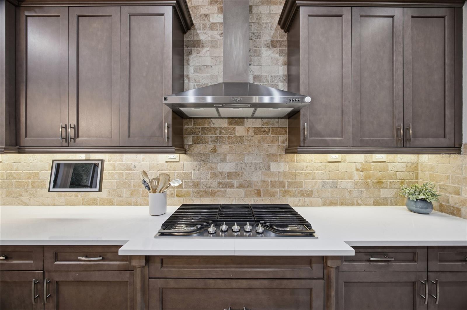 ESTANCIA - Residential