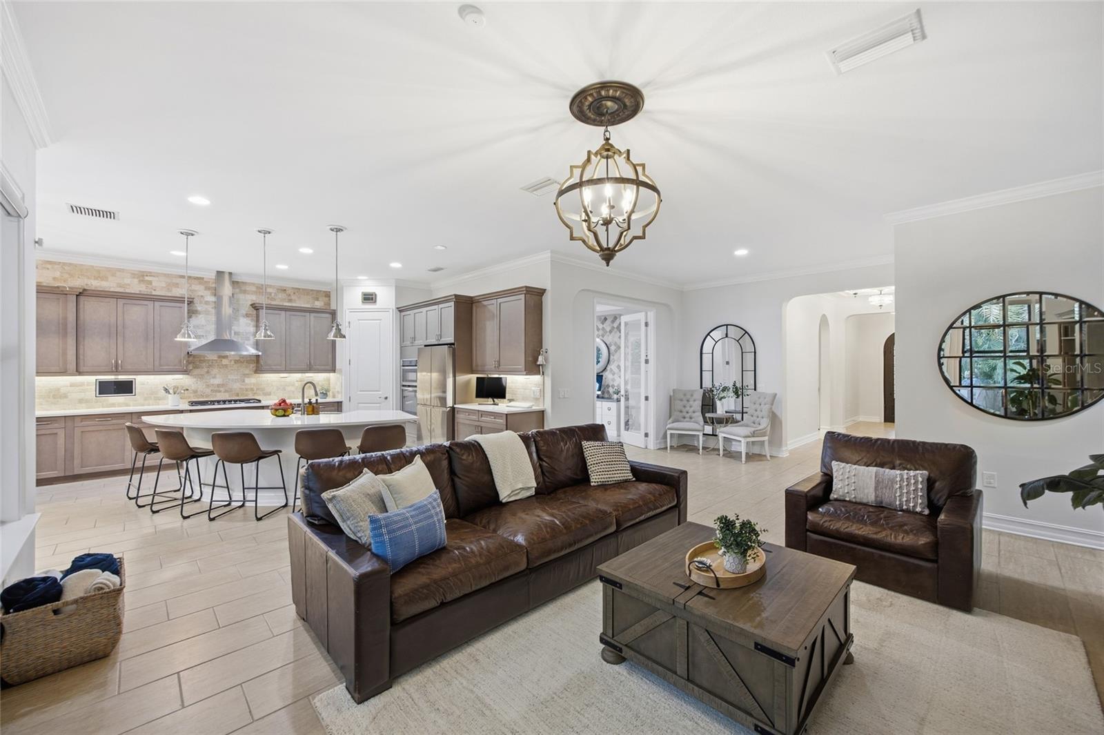 ESTANCIA - Residential