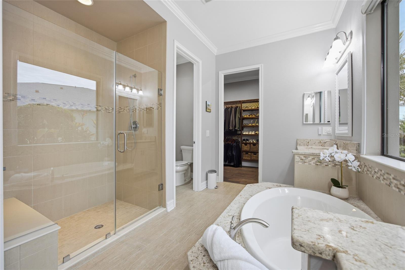 ESTANCIA - Residential