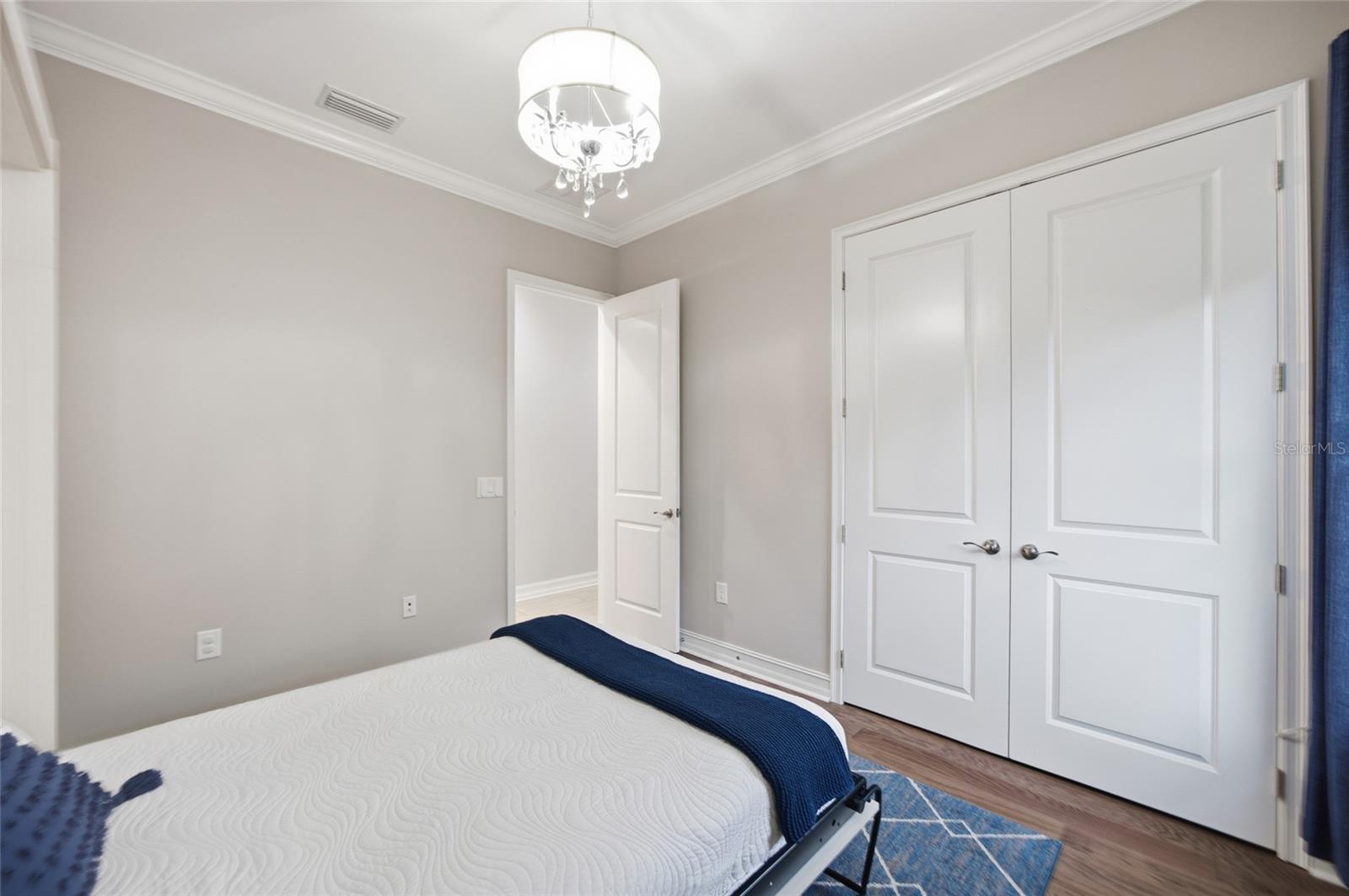 ESTANCIA - Residential