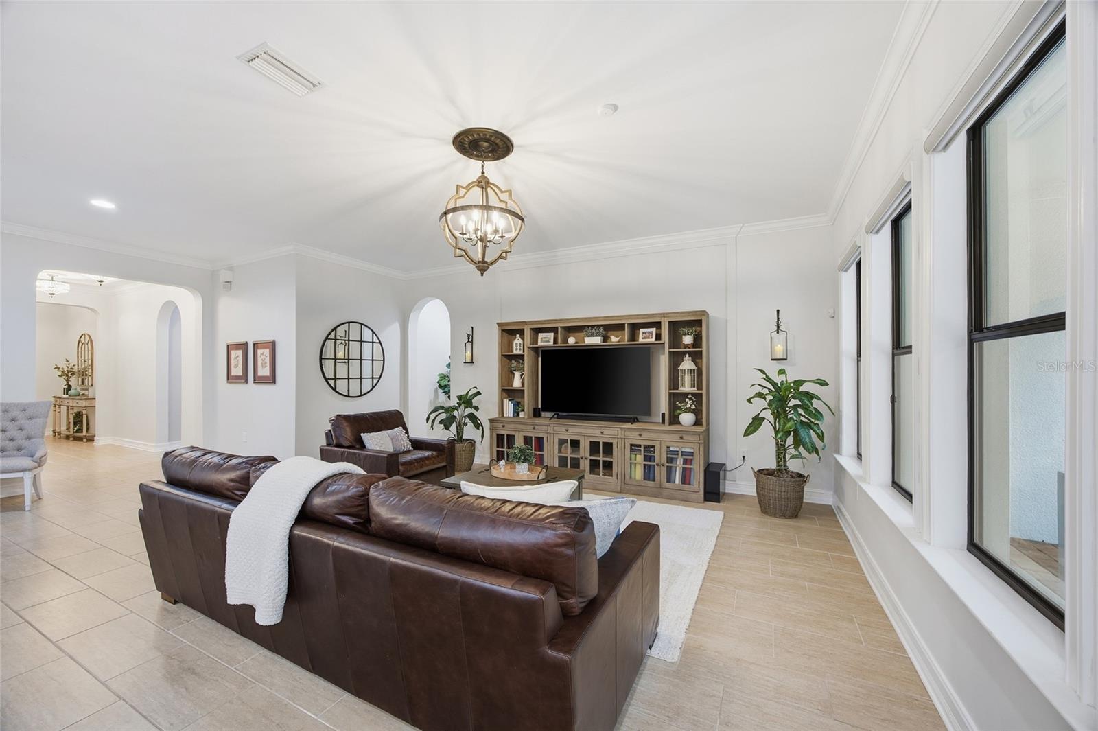 ESTANCIA - Residential