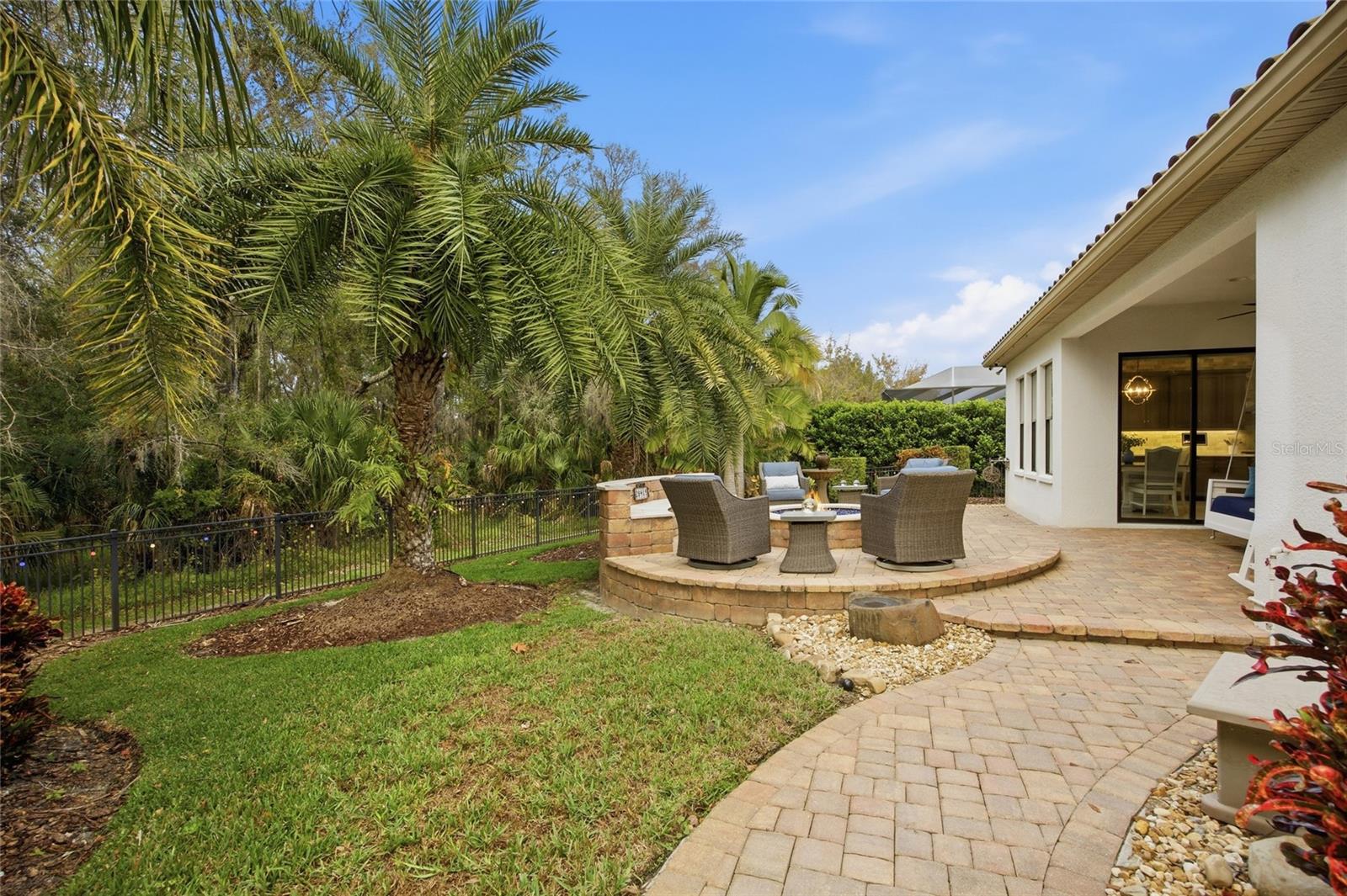 ESTANCIA - Residential