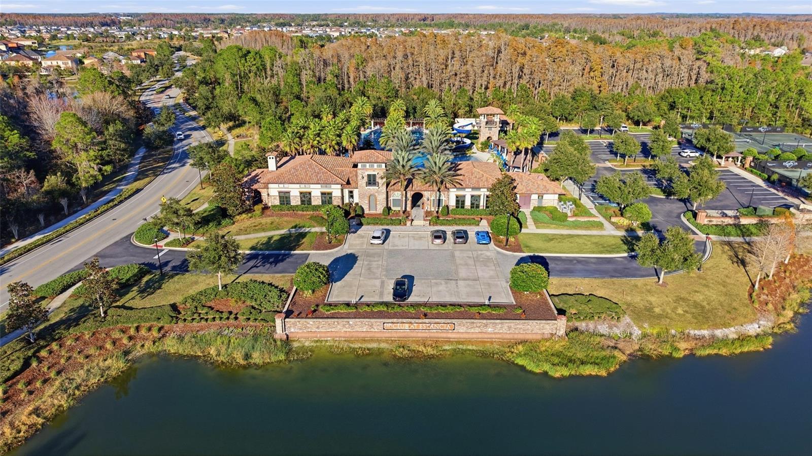 ESTANCIA - Residential