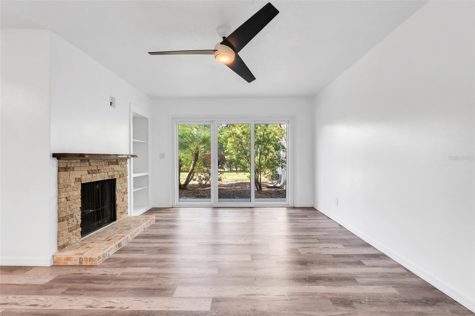 BUNKER HILL INC - Residential