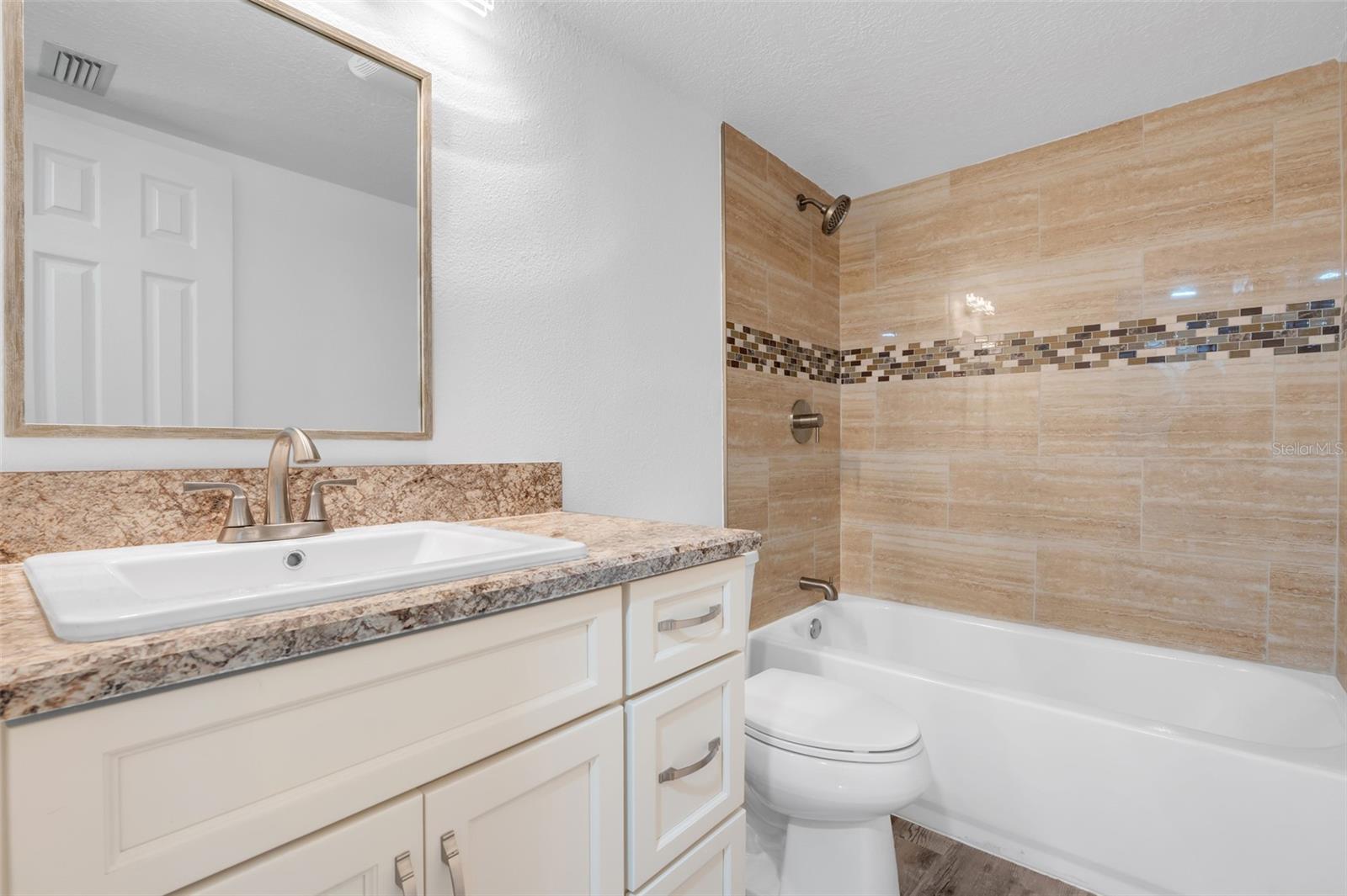 BUNKER HILL INC - Residential