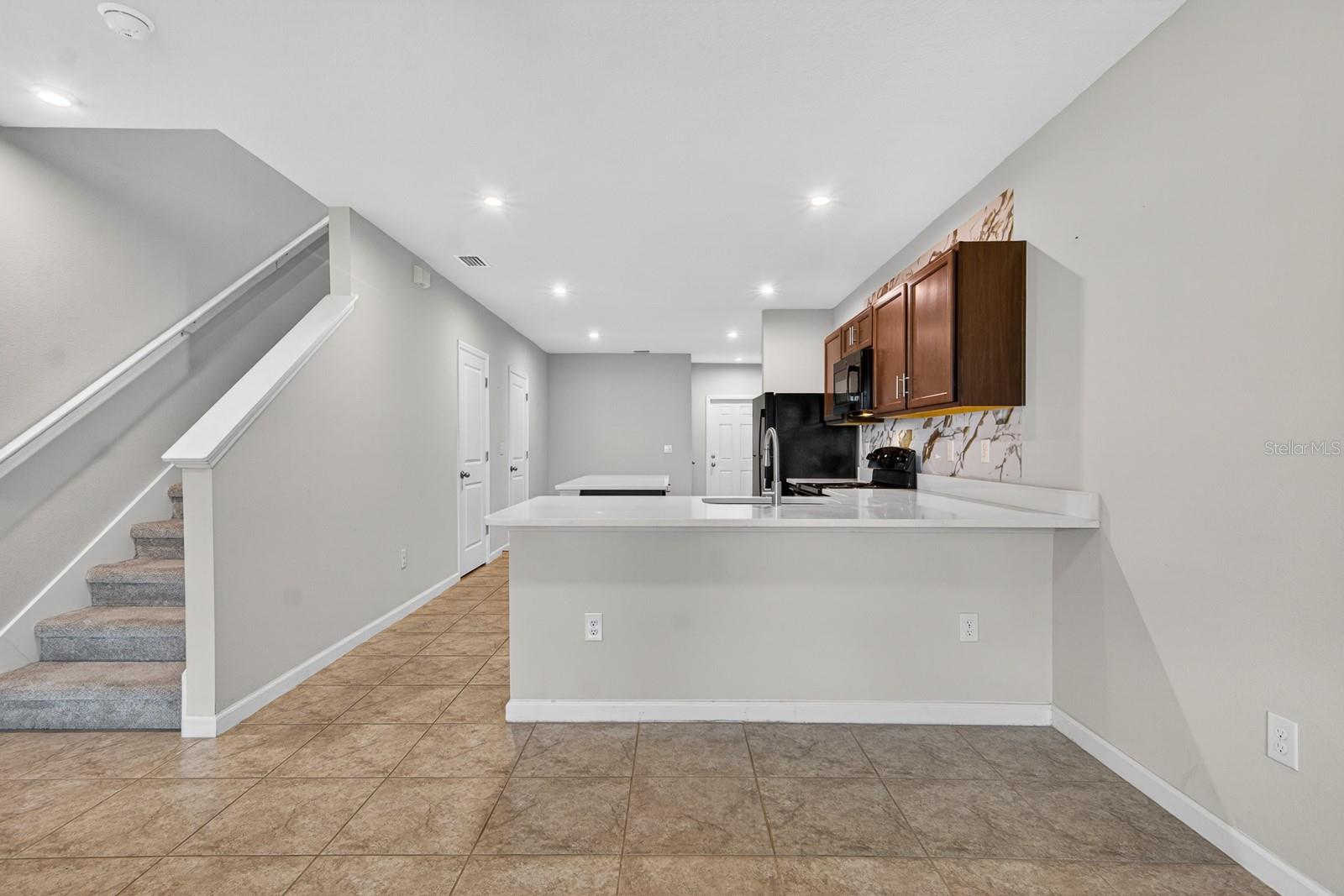 ANCLOTE SQUARE - Residential