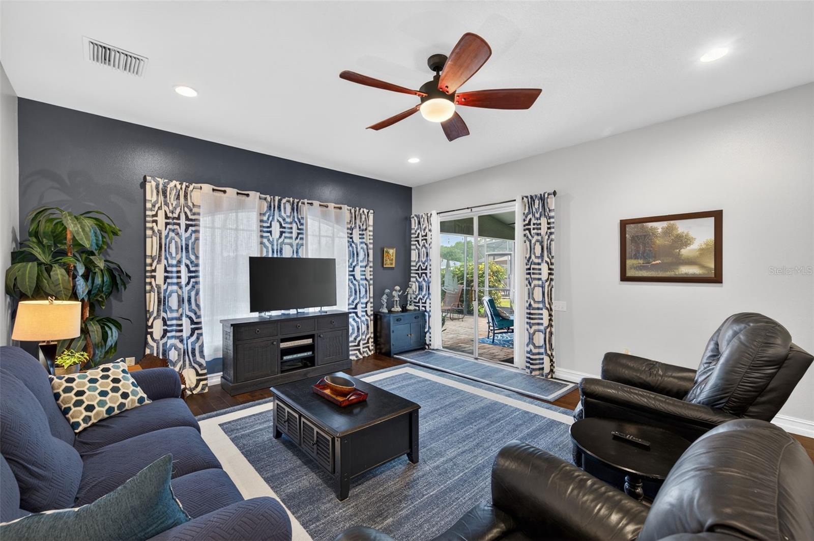 PINE GLEN - Residential