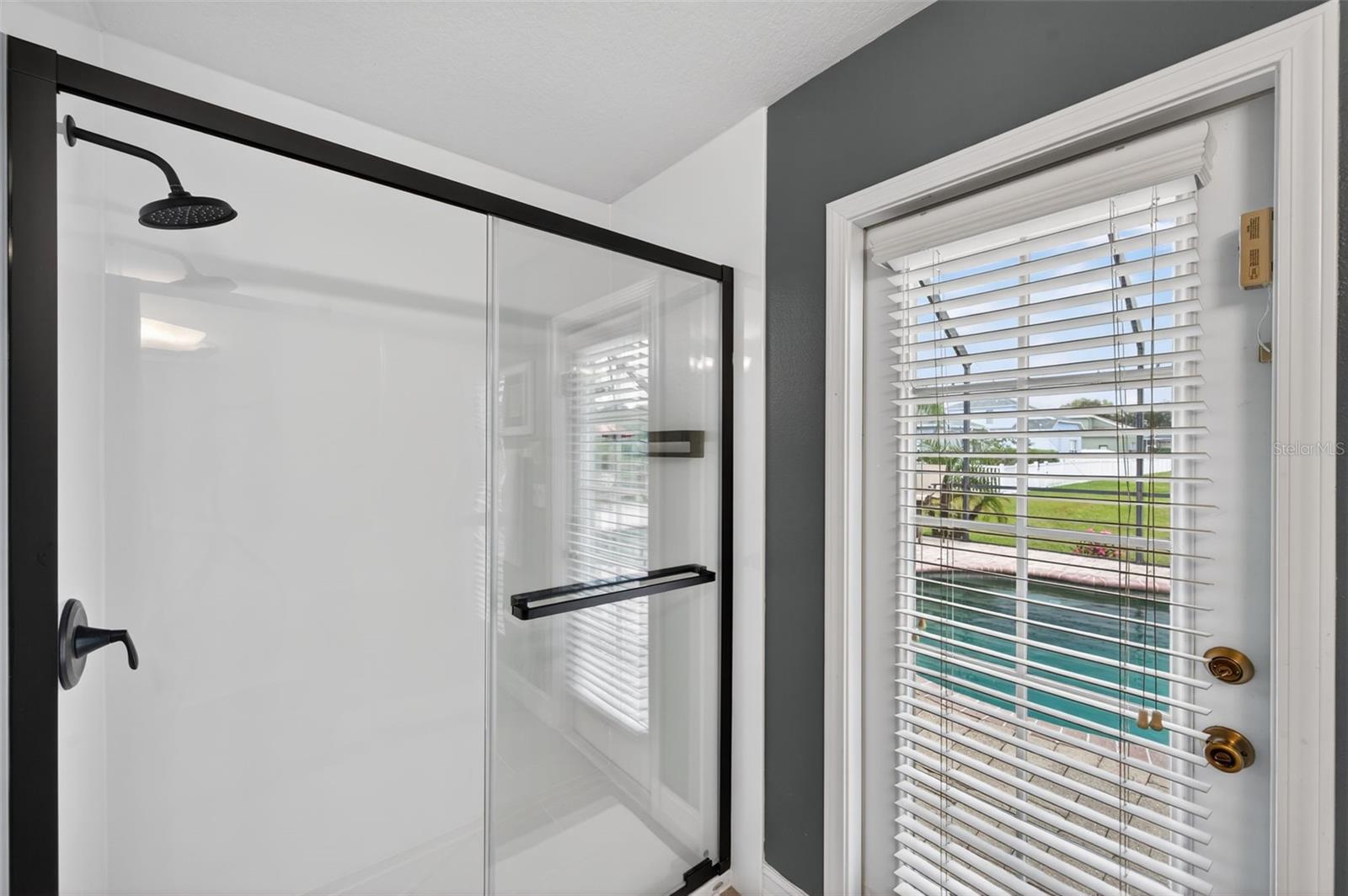 PINE GLEN - Residential