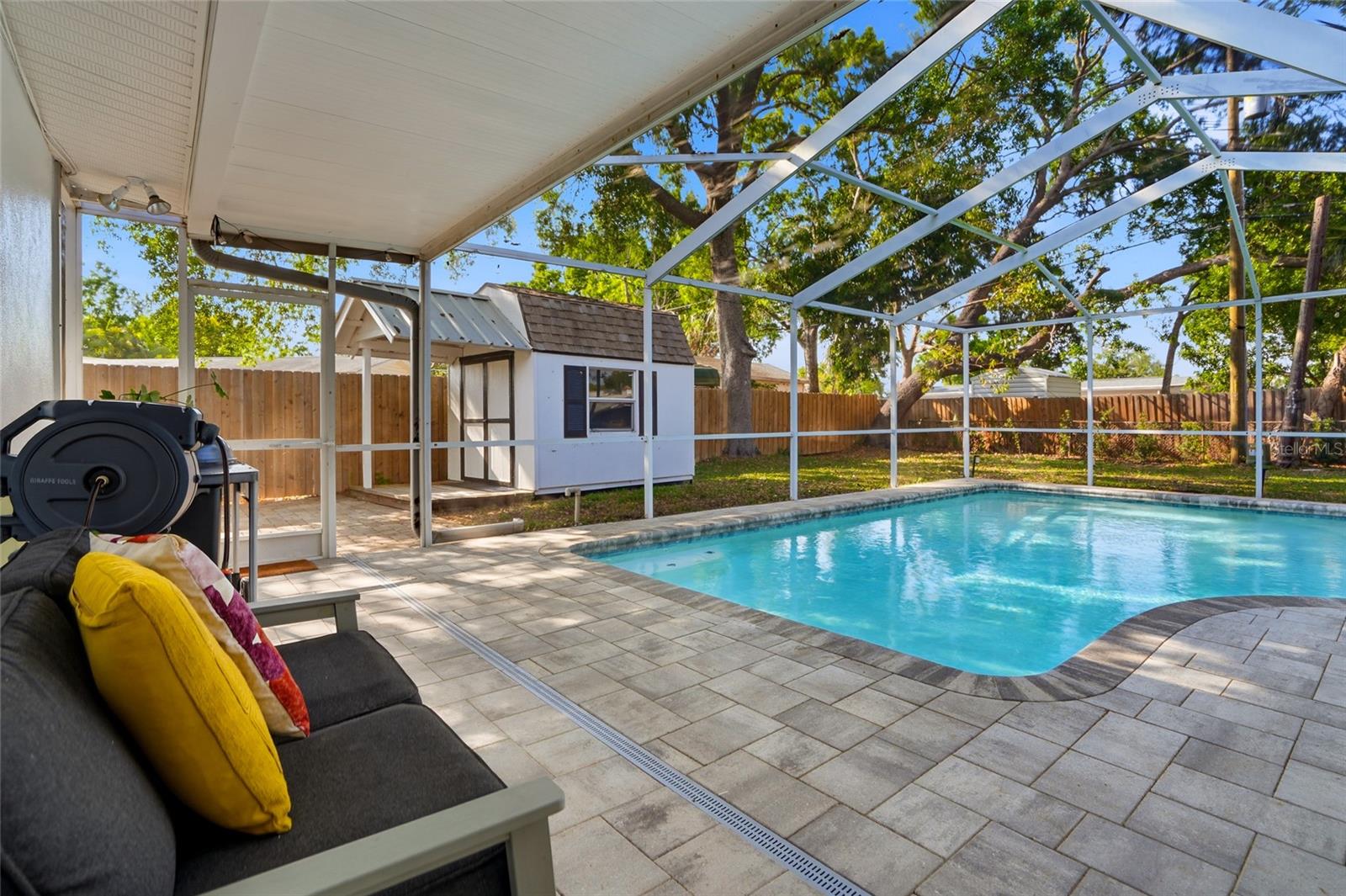 WINSTON PARK - Residential