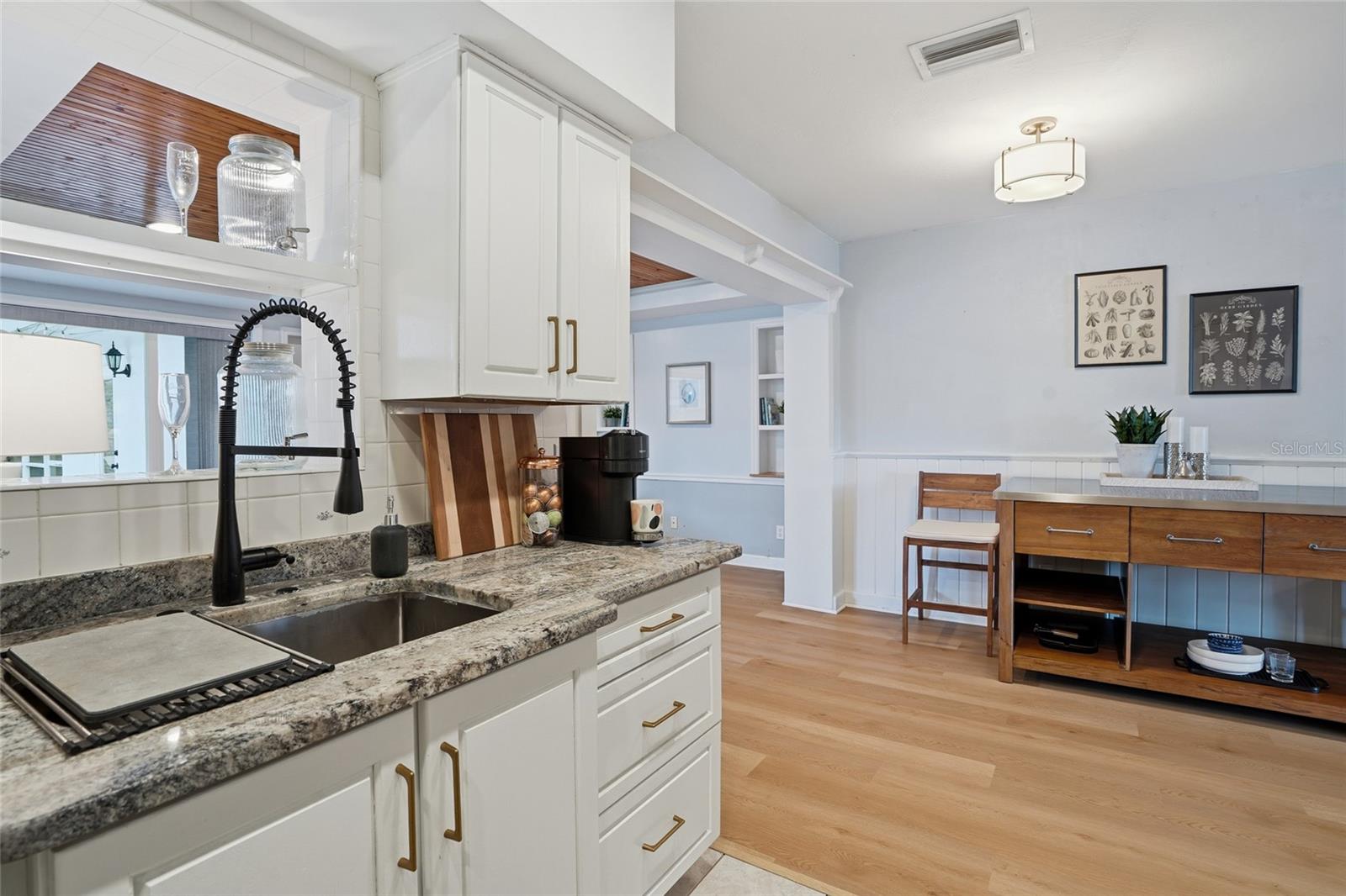 WINSTON PARK - Residential