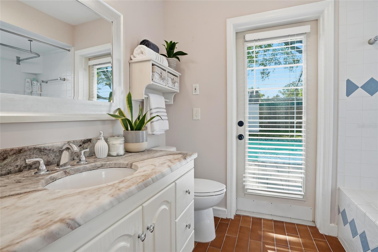 WINSTON PARK - Residential