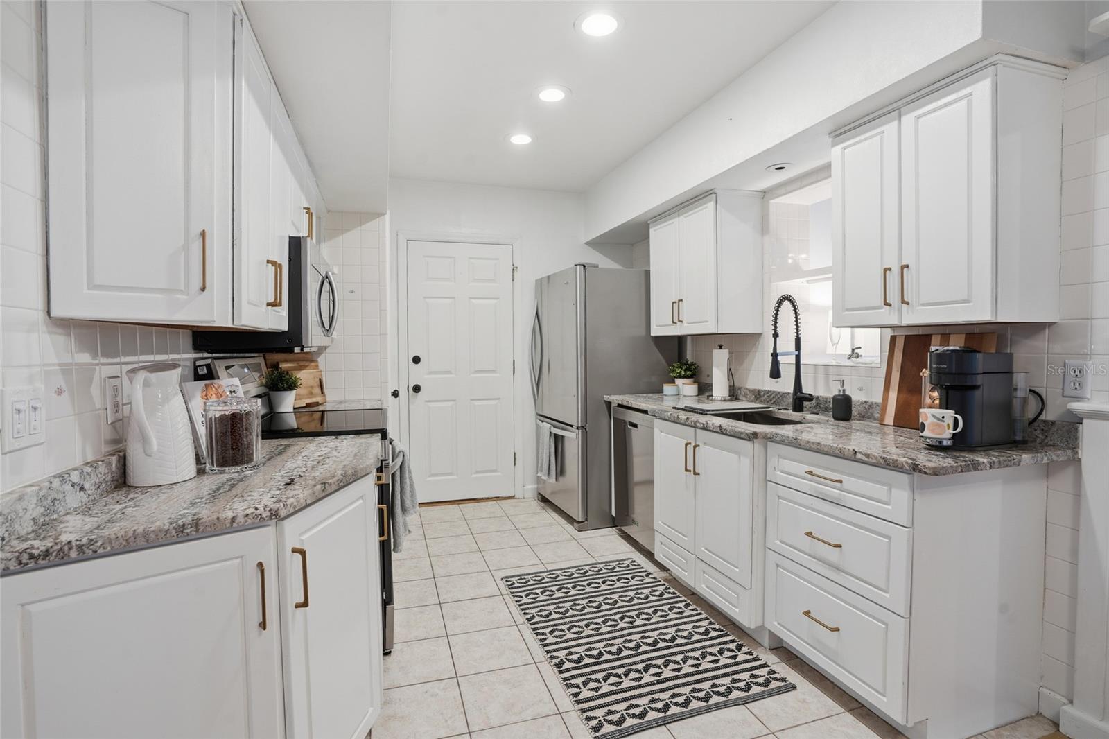 WINSTON PARK - Residential