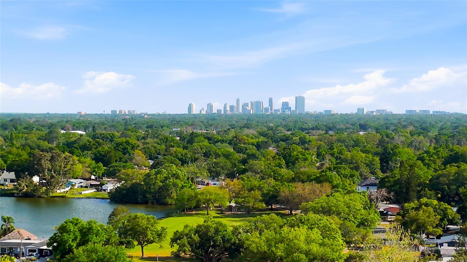 WINSTON PARK - Residential