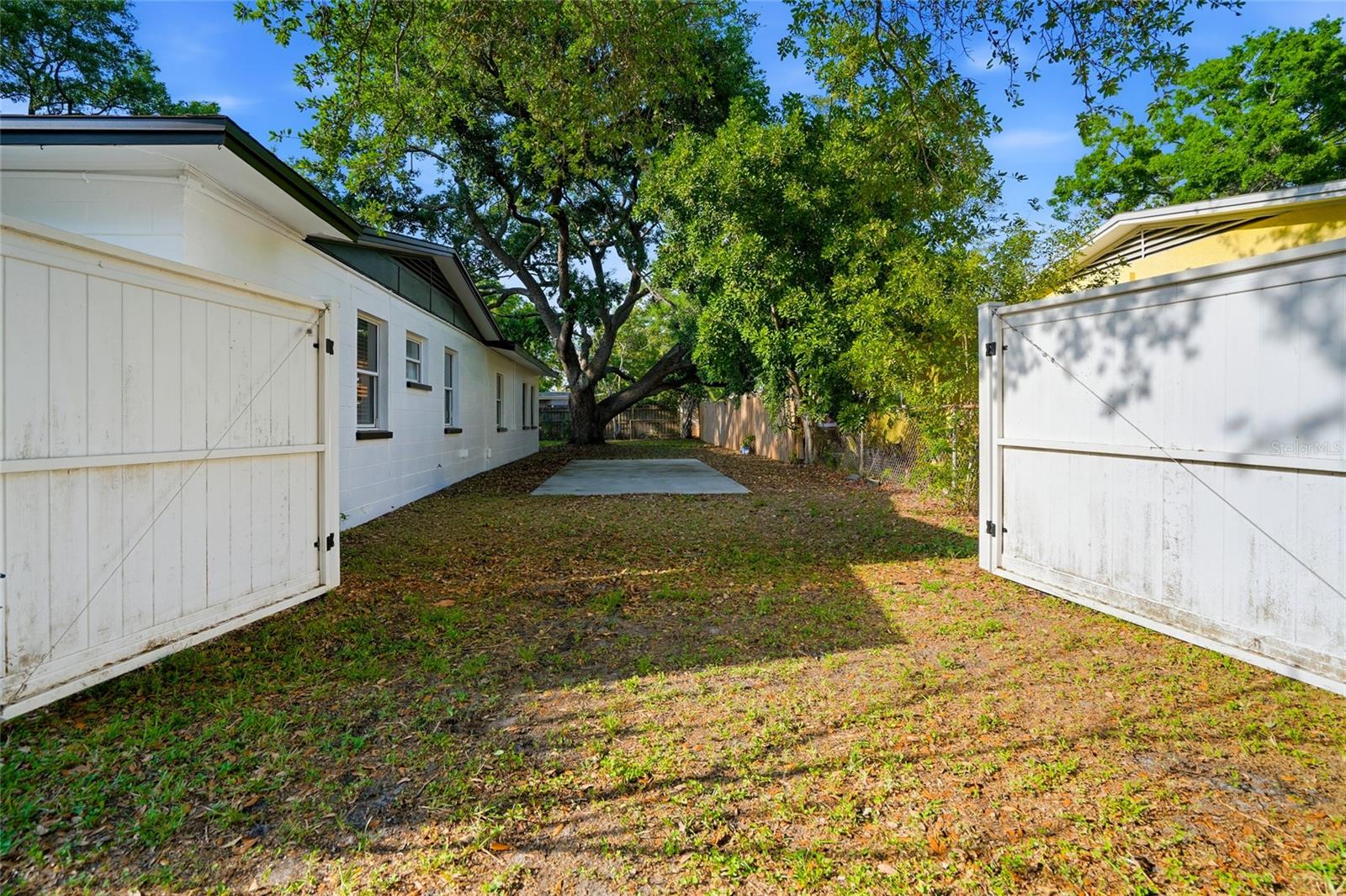 WINSTON PARK - Residential