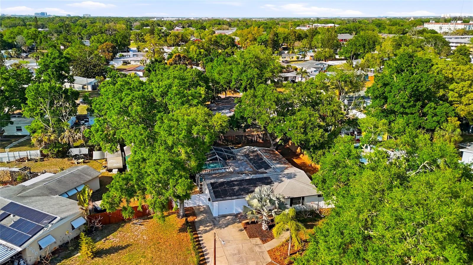 WINSTON PARK - Residential