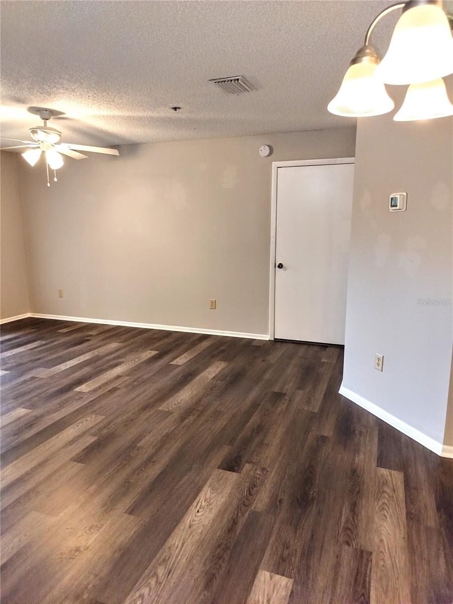 RAINTREE VILLAGE CONDO N - Residential