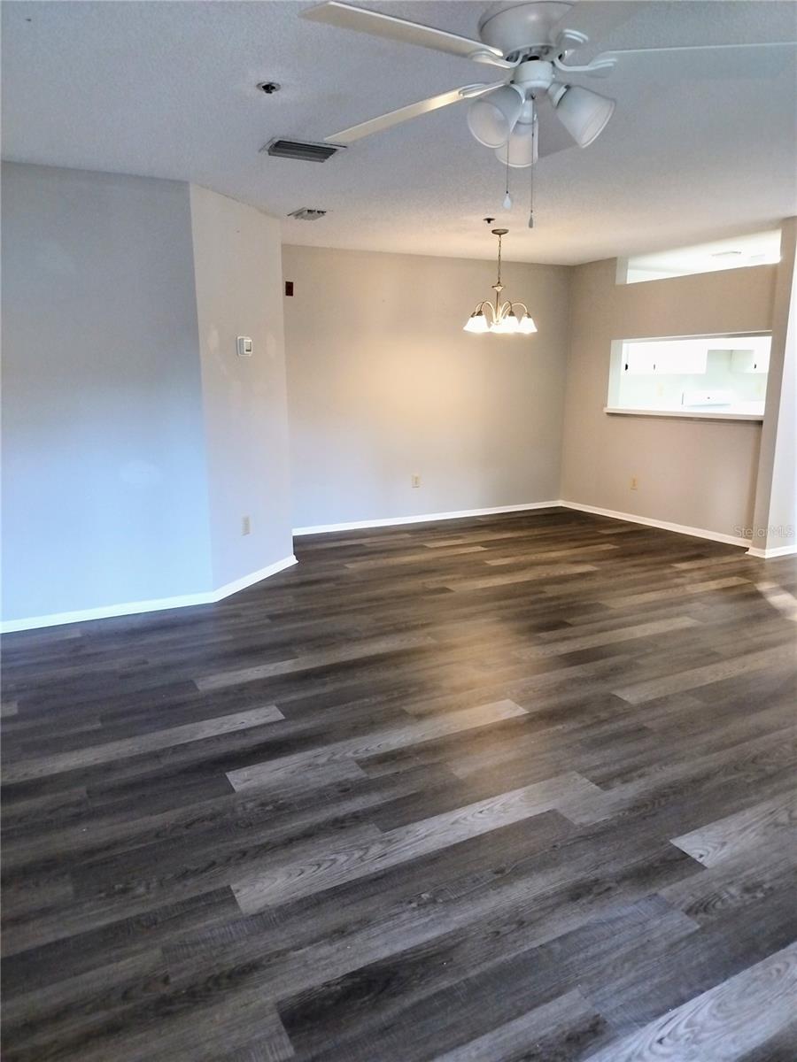 RAINTREE VILLAGE CONDO N - Residential