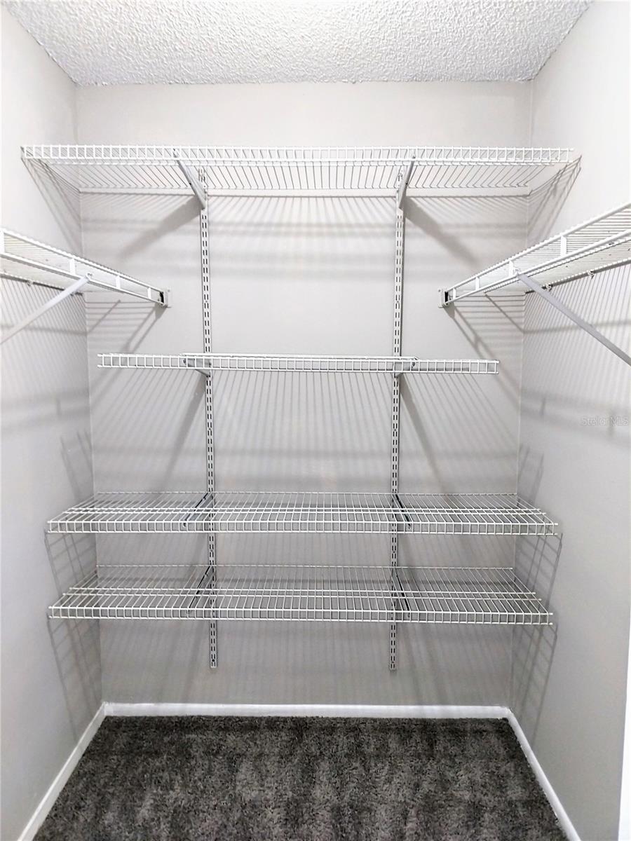 RAINTREE VILLAGE CONDO N - Residential