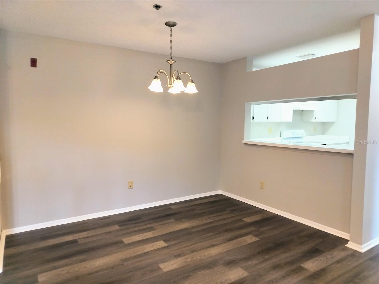 RAINTREE VILLAGE CONDO N - Residential