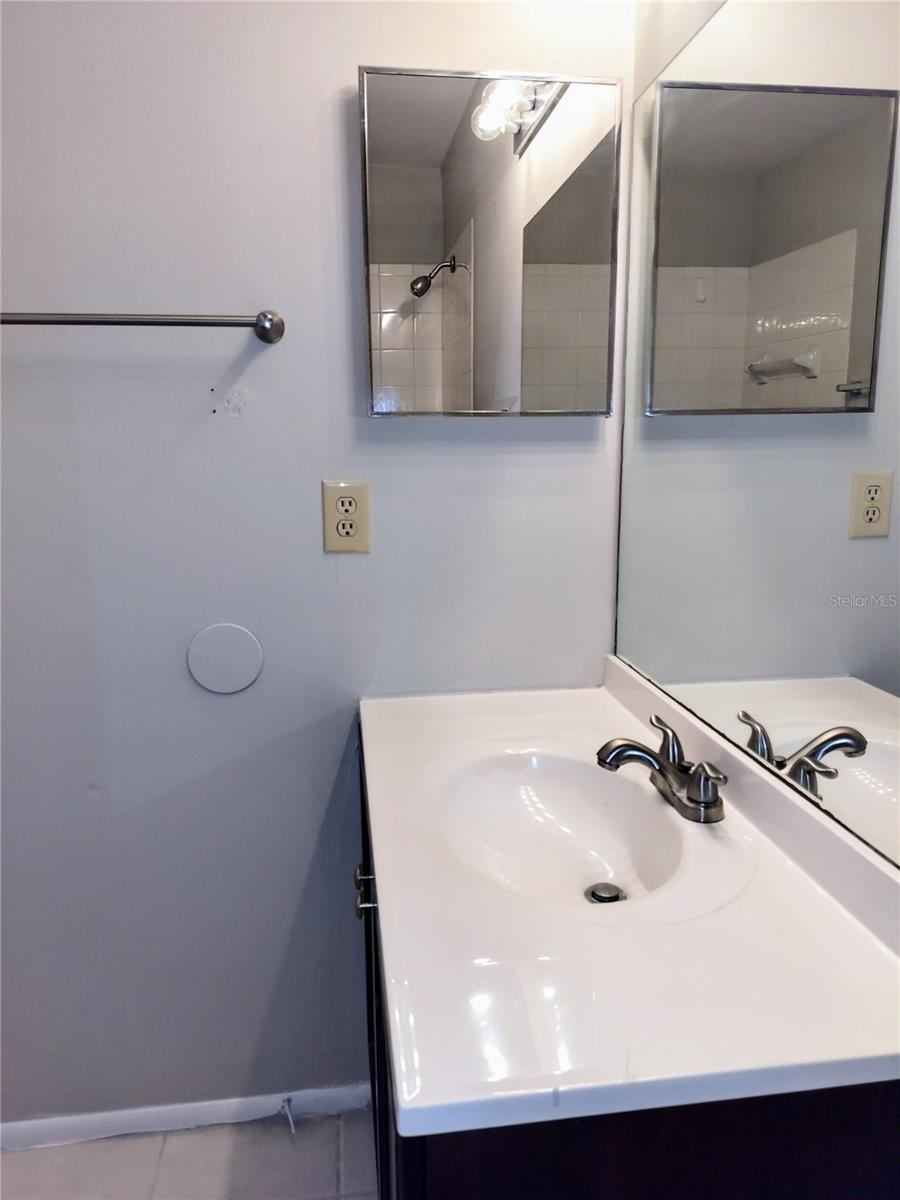 RAINTREE VILLAGE CONDO N - Residential