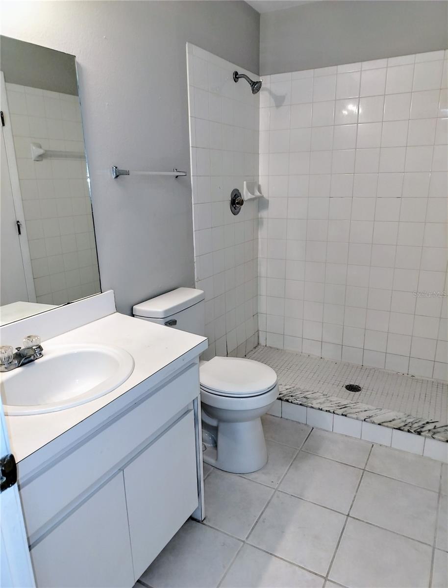 RAINTREE VILLAGE CONDO N - Residential