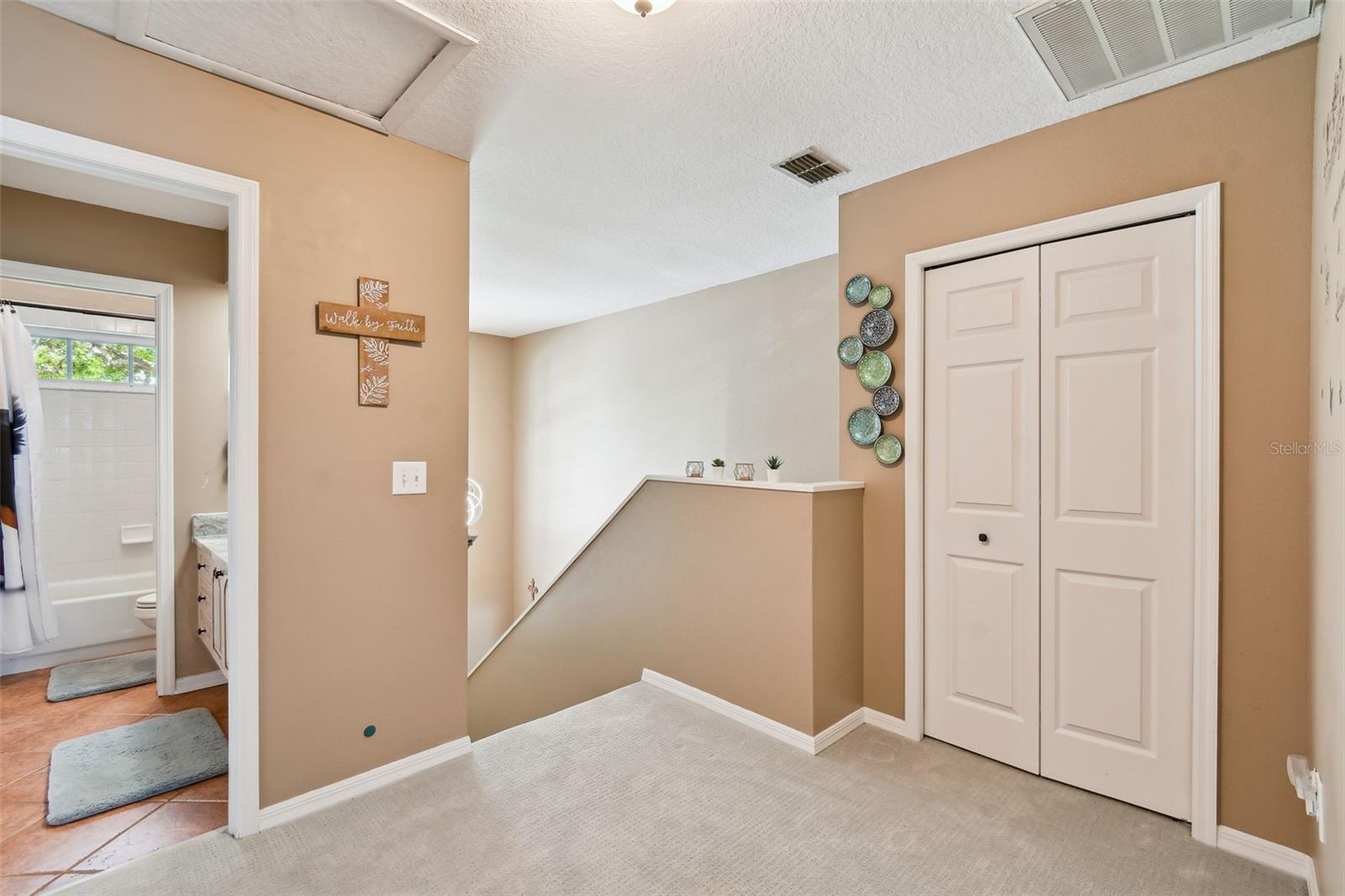 HUNTERS GREEN PRCL 17B PH 1B/ - Residential Lease