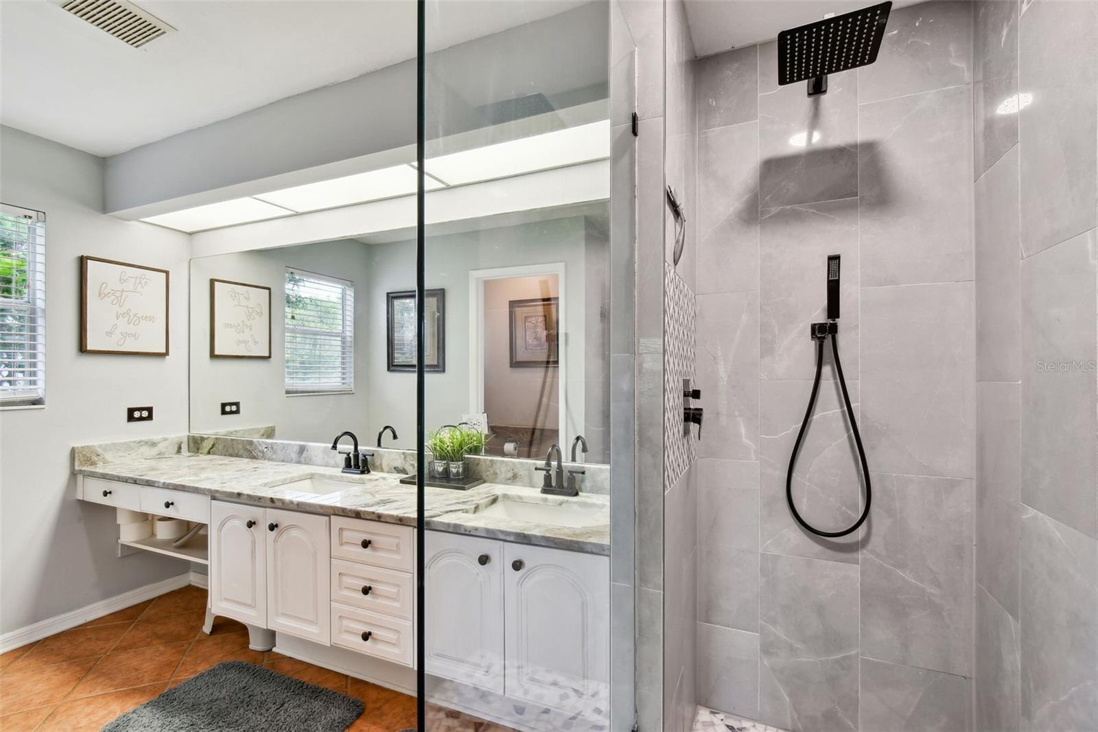 HUNTERS GREEN PRCL 17B PH 1B/ - Residential Lease