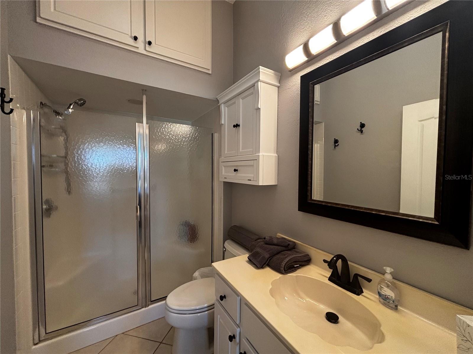 FOUNTAIN VIEW VILLAS - Residential Lease