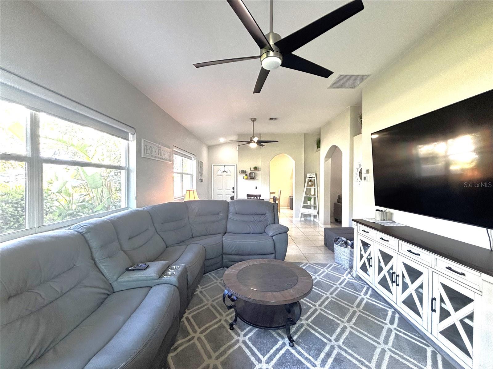 FOUNTAIN VIEW VILLAS - Residential Lease