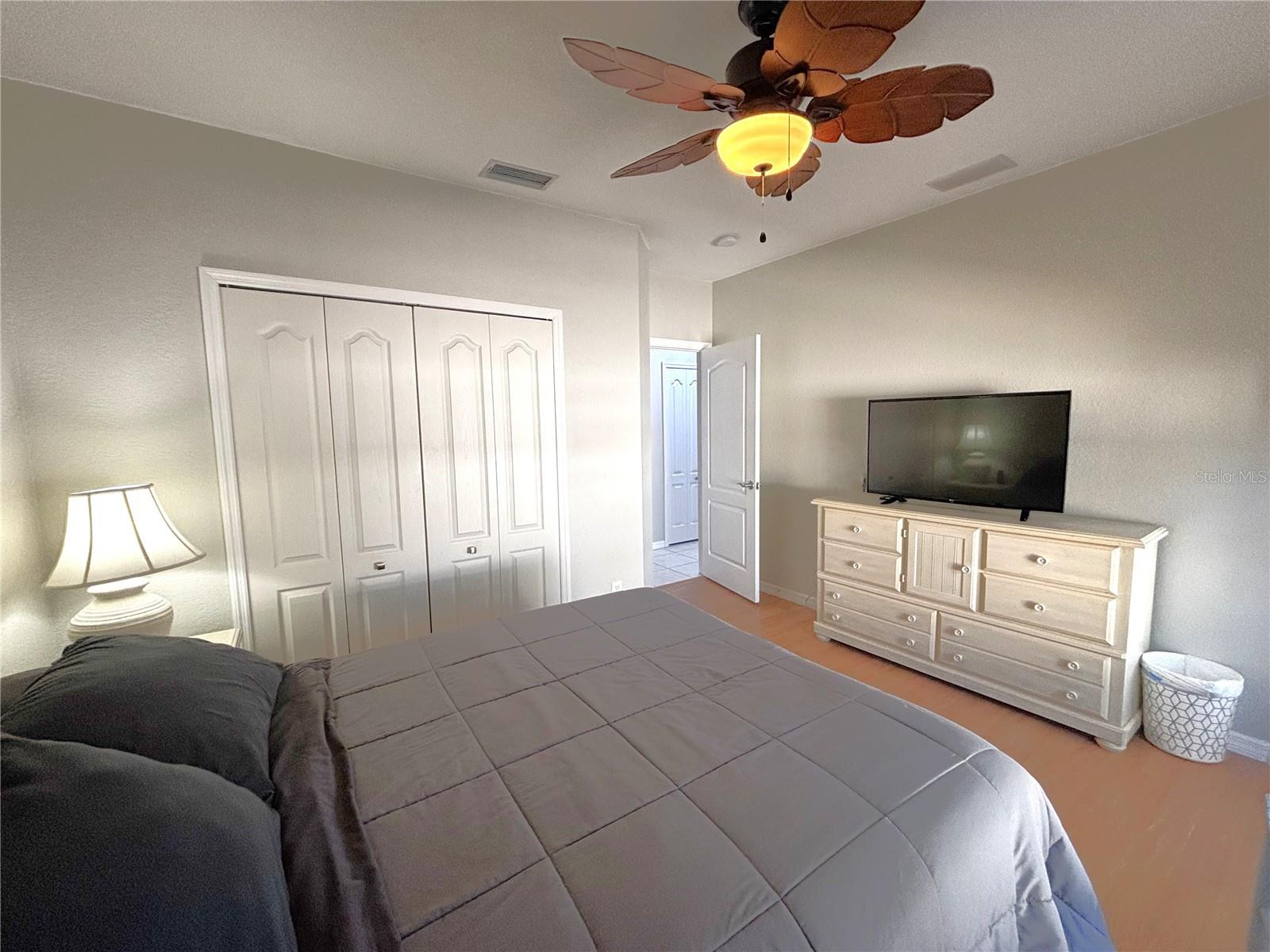 FOUNTAIN VIEW VILLAS - Residential Lease