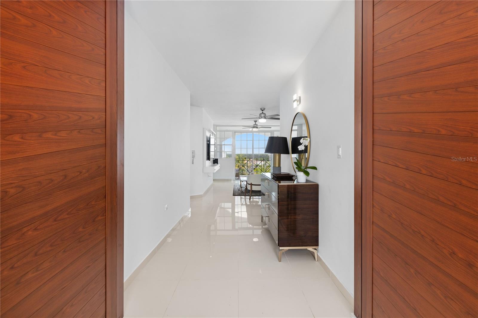 ROYAL PALM F PR 6690 301