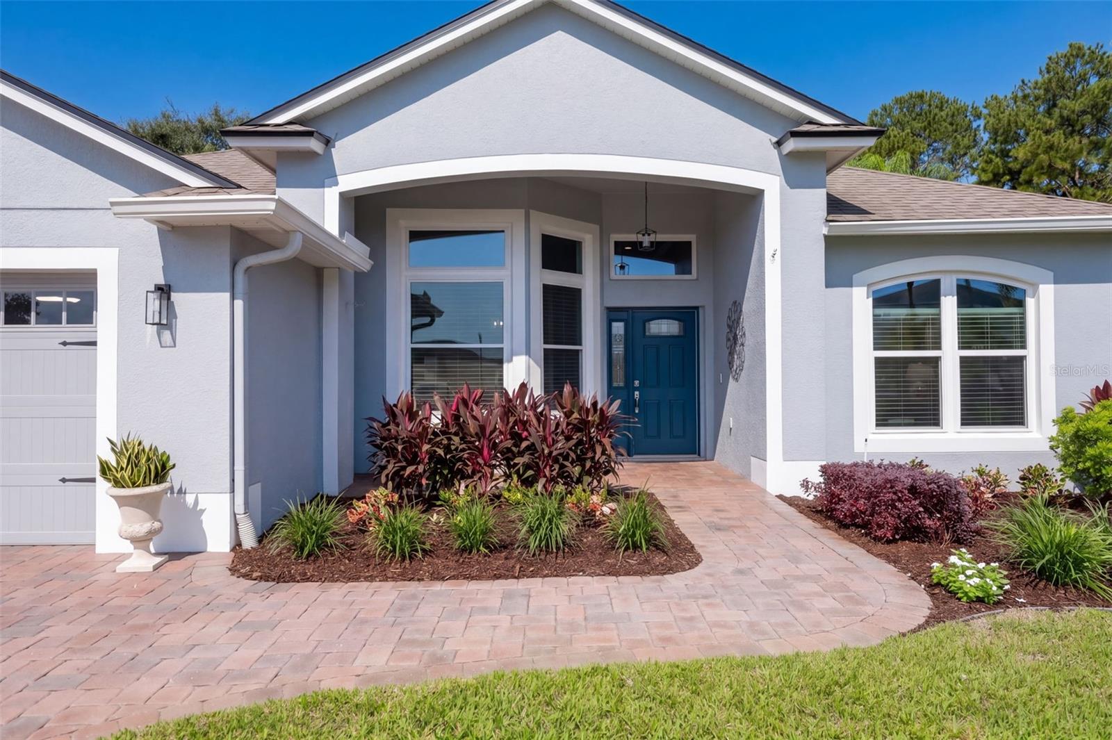 844 GOLDEN POND COURT