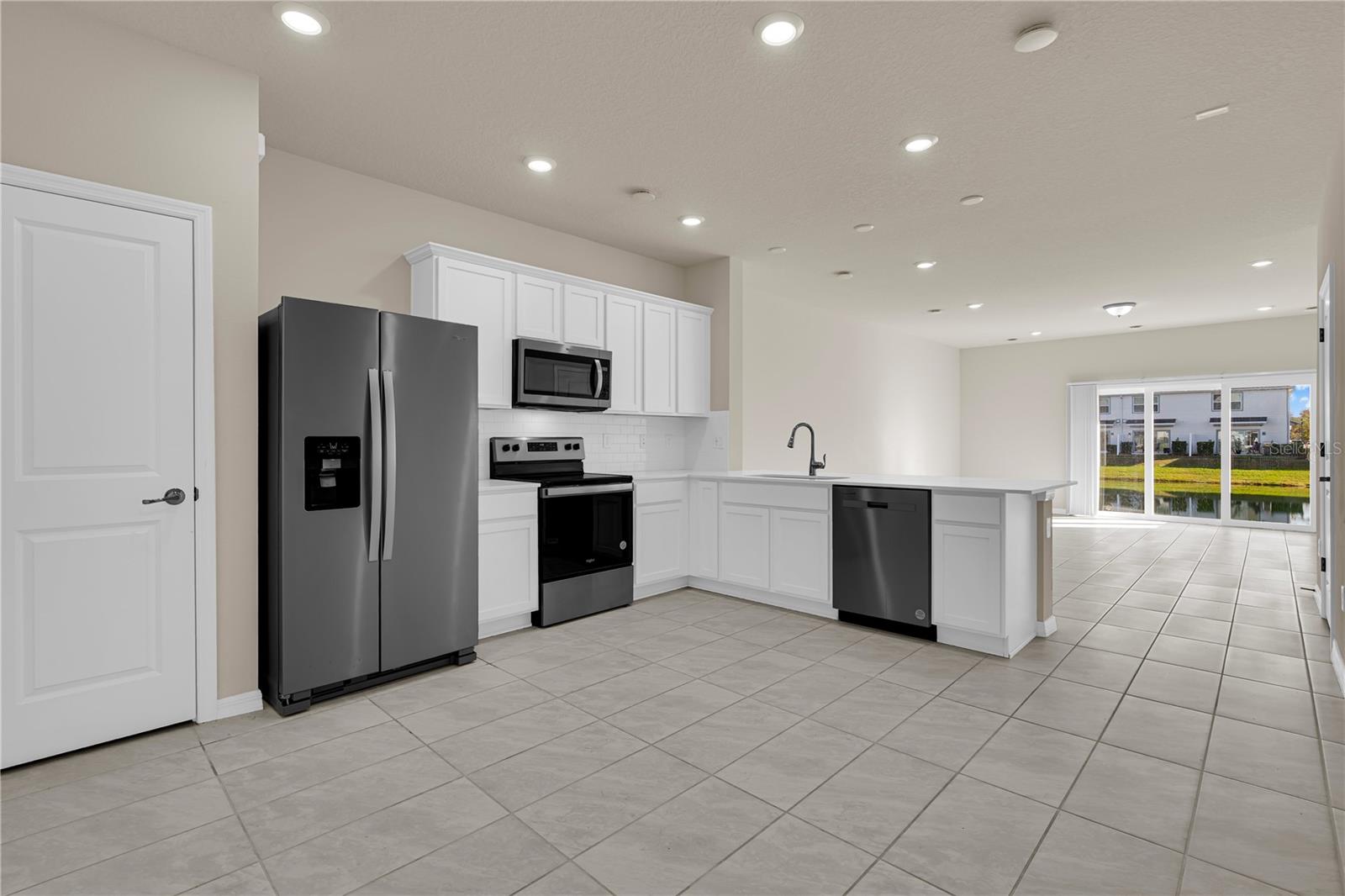 CYPRESS CAY - Residential Lease