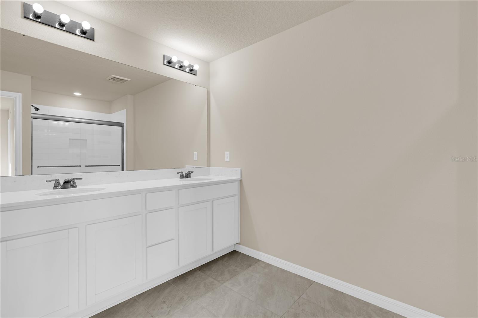 CYPRESS CAY - Residential Lease